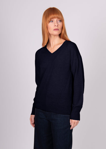 Izzy V Neck Pullover - Navy