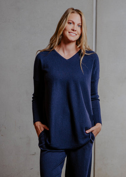 Queen Vee Essential Curved Hem Tunic - Navy