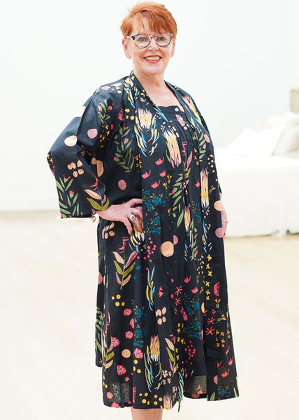 Protea Print Kimono - Black