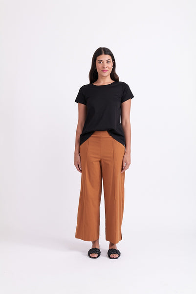 Natural Flare Top - Black