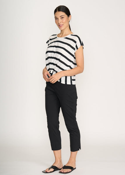 Fuss Free Capri Pants - Black