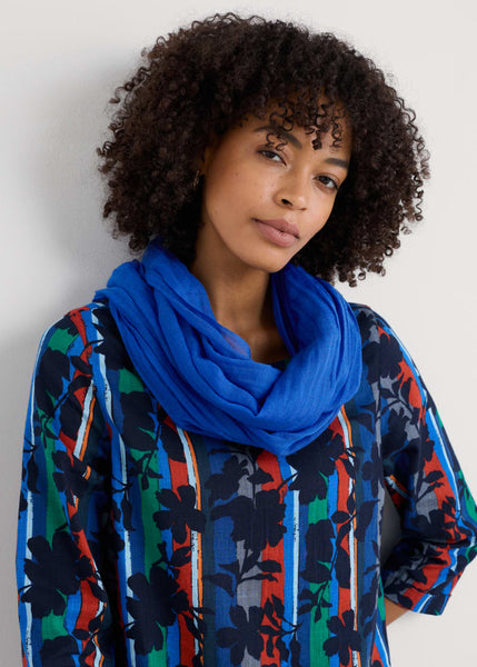Pretty Useful Circle Scarf - Splash
