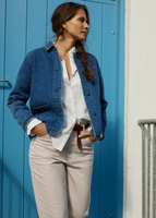 Reading Rocks Jacket II - Mid Wash High Twist