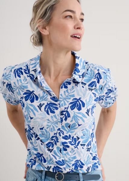 Embrace Shirt - Cut Out Seaweed Chalk