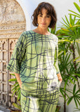 Linen 3/4 Sleeve Curved Hem Top - Tokyo Street